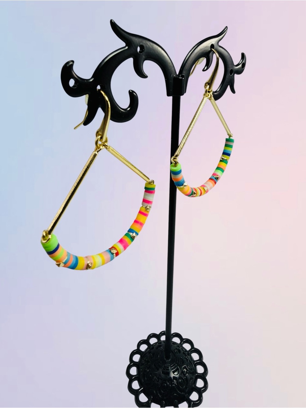 Kendra Scott Earrings Gold Tone Dangle Multi Color Heishi Disc Beads Triangle
